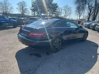 Gebraucht Mercedes E350 AMG 292 PS (214 kW) 2010 Schwarz Coupé