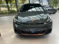 Gebraucht Cupra Born VZ2 239 kW (326 PS) 2024 Dark forest metallic (grün) Kleinwagen