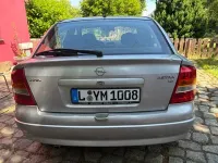 Gebraucht Opel Astra 101 PS (74 kW) 2004 Silber Limousine
