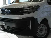 Neu Opel Vivaro-e Combi 144 PS (105 kW) 2026 Lackierung weiss Van / Kleinbus