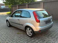 Gebraucht Ford Fiesta 60 PS (44 kW) 2006 Silber Kleinwagen