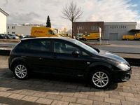 Usata Seat Leon 105 CV (77 kW) 2012 Nero Berlina