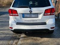 Gebraucht Fiat Freemont 170 PS (125 kW) 2012 Weiß SUV