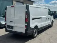Gebraucht Renault Trafic Komfort 131 PS (96 kW) 2023 Weiß Van / Kleinbus