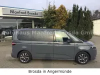 Gebraucht VW Multivan 150 PS (110 kW) 2024 Pure grey Van / Kleinbus