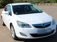 Second-hand Opel Astra 110 CP (80 kW) 2012 Alb Hatchback
