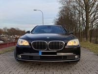 Gebraucht BMW 740 Shadowline 306 PS (225 kW) 2011 Schwarz Limousine