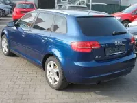 Używany Audi A3 Attraction 105 KM (77 kW) 2010 Niebieski Hatchback
