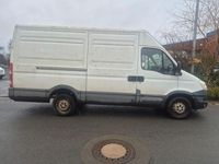 Gebraucht Iveco Daily 220 PS (161 kW) 2012 Weiß Van / Kleinbus