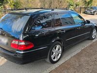 Gebraucht Mercedes E280 190 PS (139 kW) 2008 Schwarz Kombi