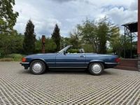 Gebraucht Mercedes 560 230 PS (169 kW) 1987 Blau Cabrio