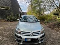 Second-hand VW Golf 105 CP (77 kW) 2006 Gri Monovolum