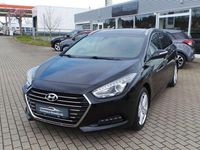 Gebraucht Hyundai i40 Premium 121 PS (88 kW) 2016 Andere Limousine