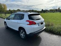 Gebraucht Peugeot 2008 Allure 120 PS (88 kW) 2014 Weiß SUV
