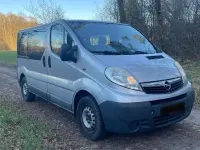 Usata Opel Vivaro 147 CV (108 kW) 2011 Argento Monovolume
