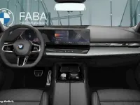 Gebraucht BMW 520 M Sport 190 PS (139 kW) 2025 Schwarz Kombi