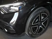 Gebraucht Mercedes GLC220 Night 197 PS (144 kW) 2026 Metalliclack obsidianschwarz met SUV