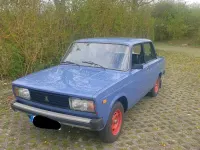Second-hand Lada 2105 65 CP (47 kW) 1990 Albastru Berlinǎ