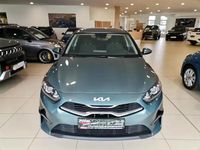 Usado Kia Ceed Play 120 CV (88 kW) 2023 Gris Utilitario