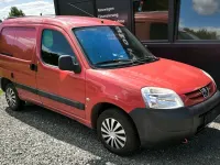 Gebraucht Peugeot Partner 90 PS (66 kW) 2007 Farbe rot ardentende Van / Kleinbus
