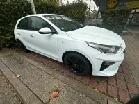 Gebraucht Kia Ceed 137 PS (100 kW) 2020 Weiß Kleinwagen