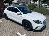 Gebraucht Mercedes GLA180 122 PS (89 kW) 2018 Weiß SUV