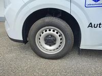 Gebraucht Ford Transit Custom 150 PS (110 kW) 2023 Frostweiß Limousine