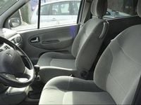 Gebraucht Renault Scénic 107 PS (78 kW) 2002 Silber Van / Kleinbus