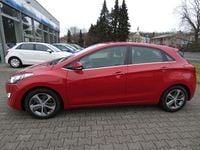 Gebraucht Hyundai i30 YES! 135 PS (99 kW) 2016 Rot Kombi