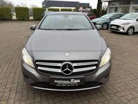 Gebraucht Mercedes A200 136 PS (100 kW) 2015 Mountaingrau Kleinwagen