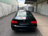 Gebraucht BMW 320 184 PS (135 kW) 2010 Schwarz Coupé