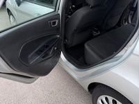 Gebraucht Ford Fiesta 2017 Grau Kleinwagen