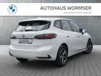 Gebraucht BMW 220 Active Tourer Efficient Dynamics 170 PS (125 kW) 2025 Weiß Van / Kleinbus