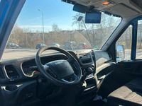 Second-hand Iveco Daily 150 CP (110 kW) 2016 Albastru Van