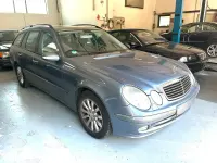 Gebraucht Mercedes E220 Avantgarde 150 PS (110 kW) 2003 Blau Kombi