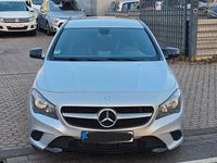 Gebraucht Mercedes CLA220 163 PS (119 kW) 2013 Silber Limousine