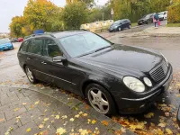 Używany Mercedes E500 306 KM (225 kW) 2003 Czarny Kombi