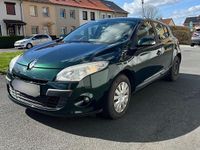 Gebraucht Renault Mégane 101 PS (74 kW) 2010 Grün Limousine