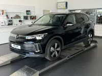 Neu VW Tiguan 150 PS (110 kW) 2026 Grenadillschwarz metallic SUV