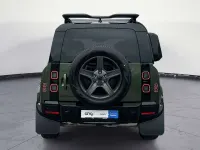 Neu Land Rover Defender SE Dynamic 200 PS (147 kW) 2026 Woolstone green SUV