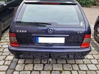 Gebraucht Mercedes C220 125 PS (91 kW) 2000 Blau Limousine