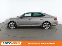 Gebraucht Skoda Superb LAURIN & KLEMENT 179 PS (131 kW) 2018 Grau Limousine