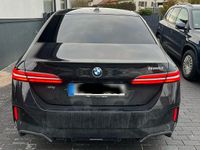 Gebraucht BMW 520 Shadowline 208 PS (152 kW) 2024 Schwarz Limousine