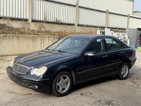 Gebraucht Mercedes C200 163 PS (119 kW) 2003 Blau Limousine