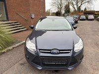 Gebraucht Ford Focus Champions Edition 125 PS (91 kW) 2013 Grau Limousine