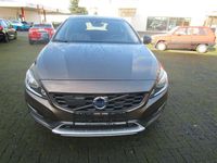 Gebraucht Volvo V60 CC 150 PS (110 kW) 2016 Braun Kombi
