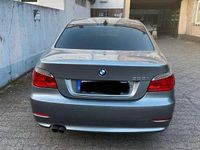 Gebraucht BMW 523 198 PS (145 kW) 2009 Grau Limousine