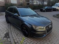 Gebraucht Audi A3 e-tron S-Line 150 PS (110 kW) 2015 Daytonagrau perleffekt Kleinwagen