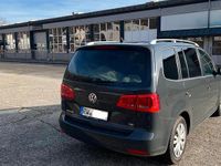 Gebraucht VW Touran 140 PS (102 kW) 2014 Grau Van / Kleinbus