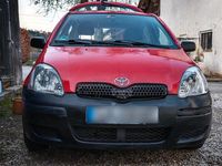 Gebraucht Toyota Yaris 65 PS (47 kW) 2004 Rot Kleinwagen